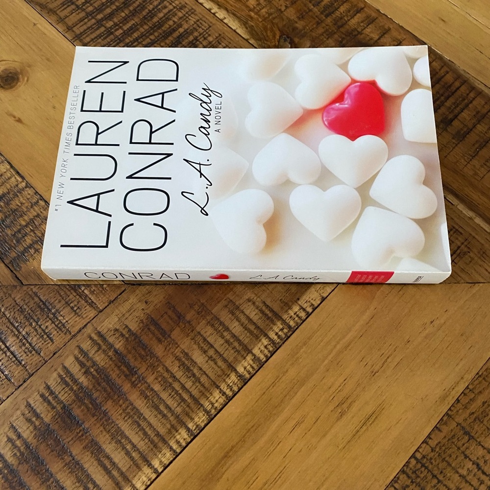 📚3/15$📚 L.A. Candy - Picture 2 of 4